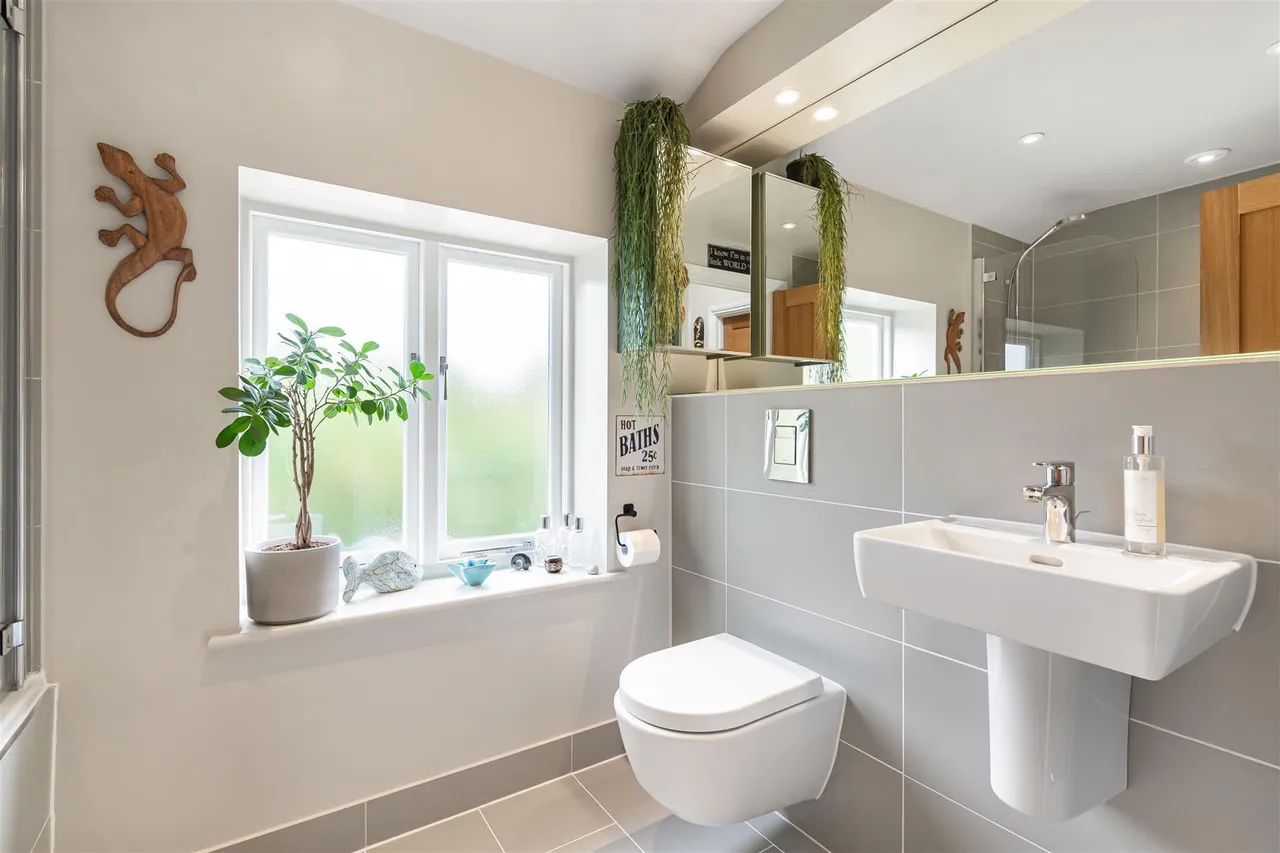 Orchard Lane, Caversfield, photo 31
