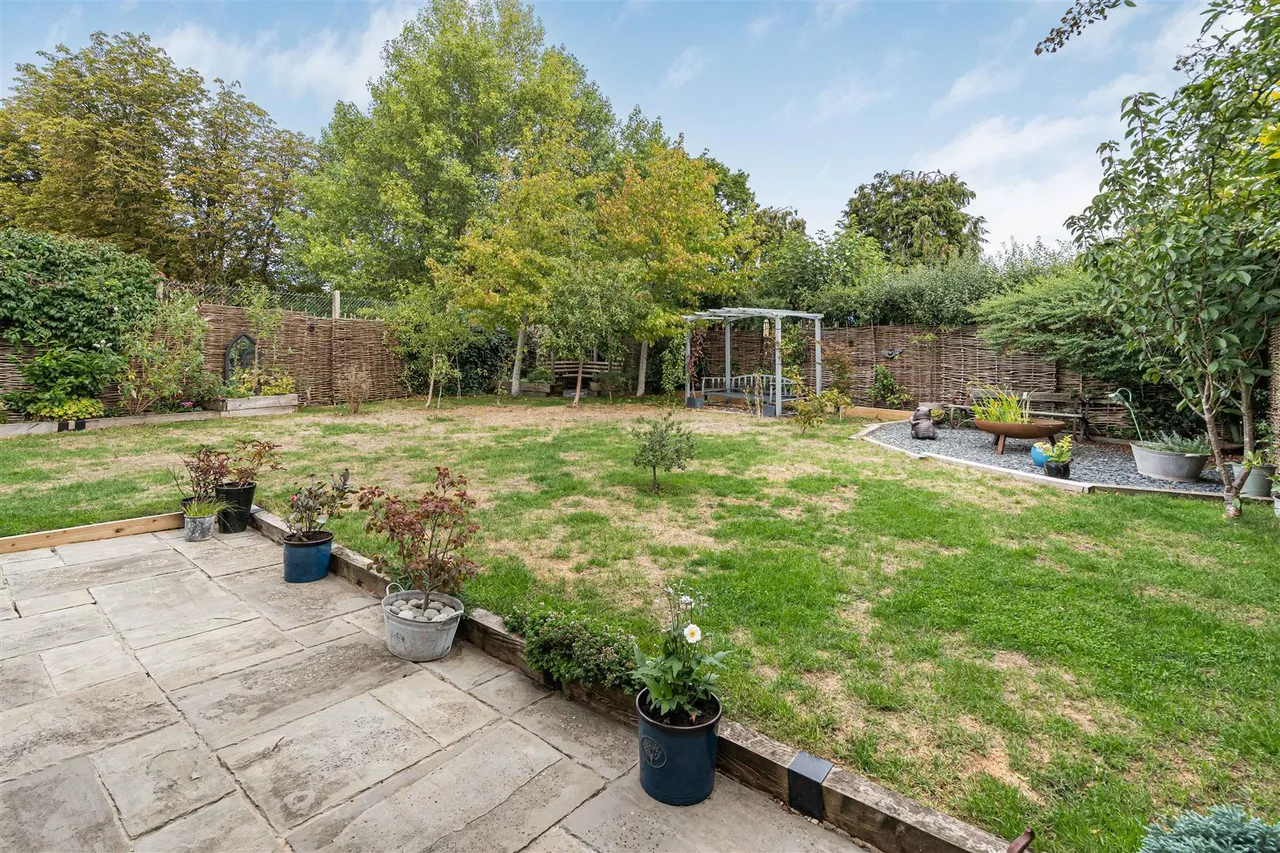 Orchard Lane, Caversfield, photo 8