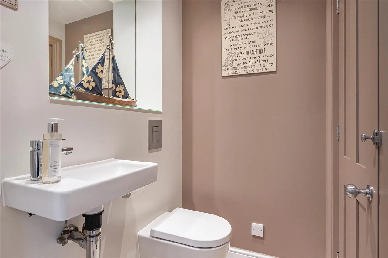 Orchard Lane, Caversfield, photo 27