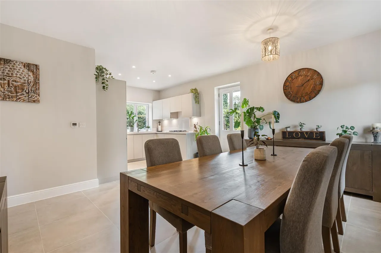 Orchard Lane, Caversfield, photo 10
