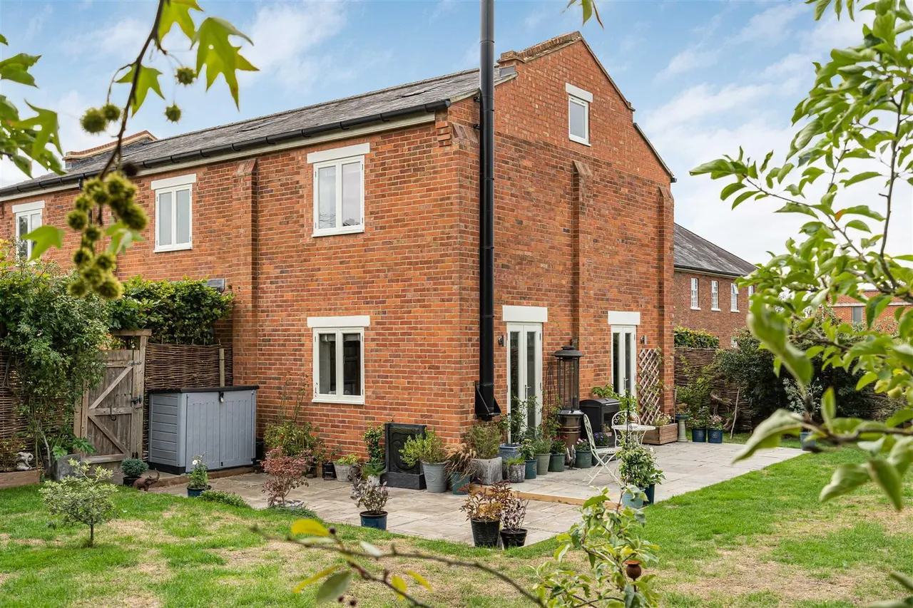 Orchard Lane, Caversfield, photo 20