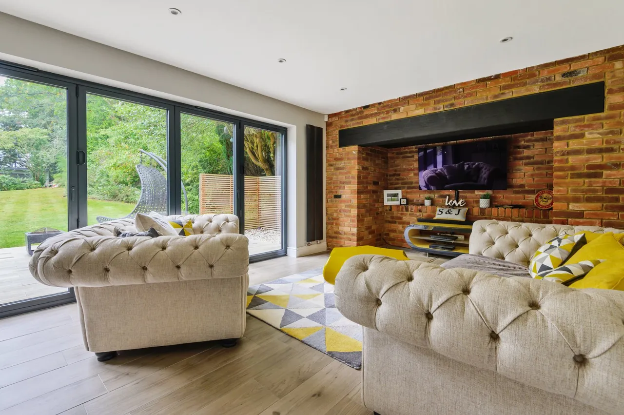 Chaworth Close, Ottershaw, KT16, photo 7