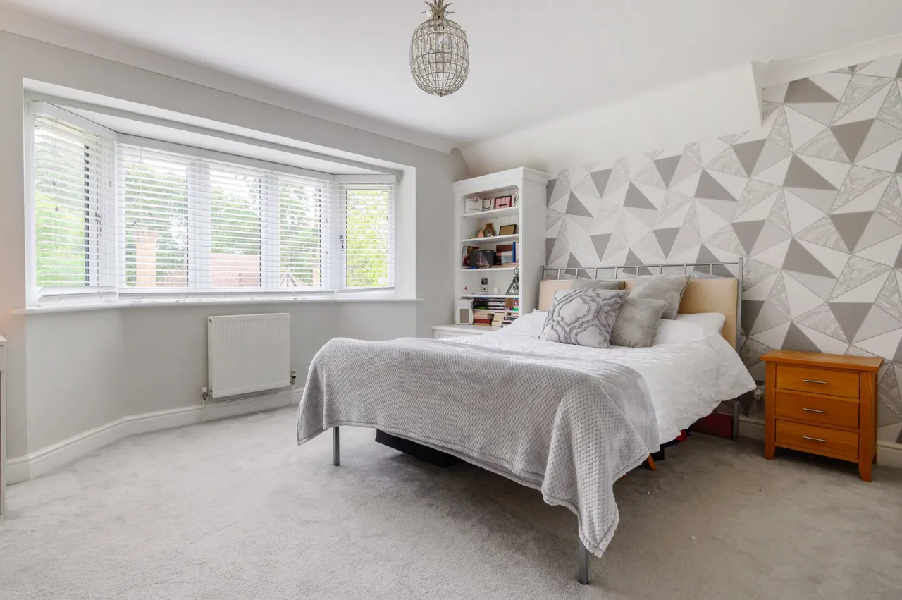Chaworth Close, Ottershaw, KT16, photo 12