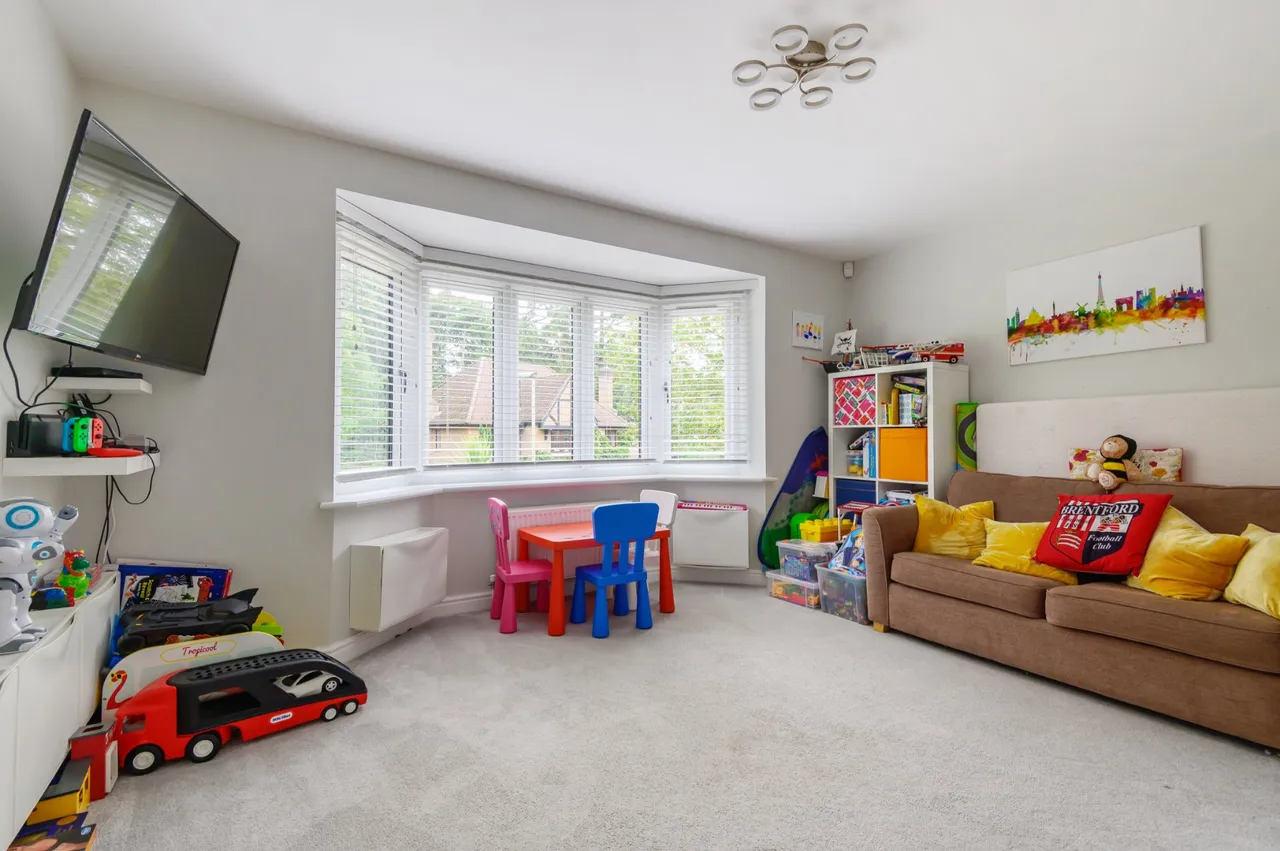 Chaworth Close, Ottershaw, KT16, photo 16