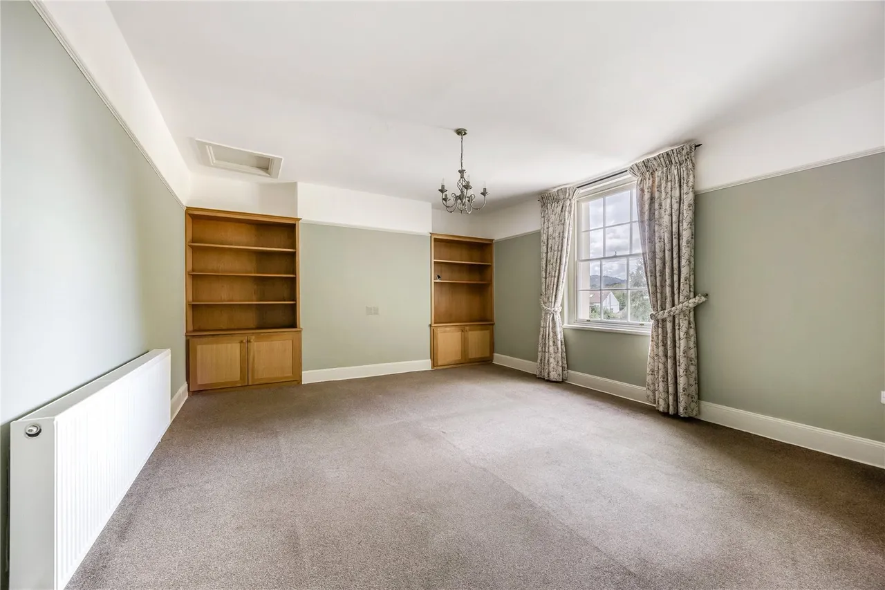 London Road, Cheltenham, GL52, photo 15