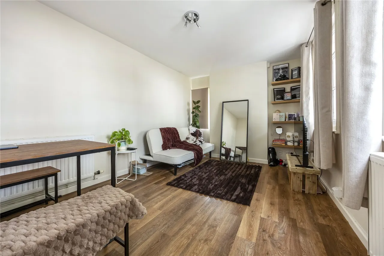 London Road, Cheltenham, GL52, photo 19