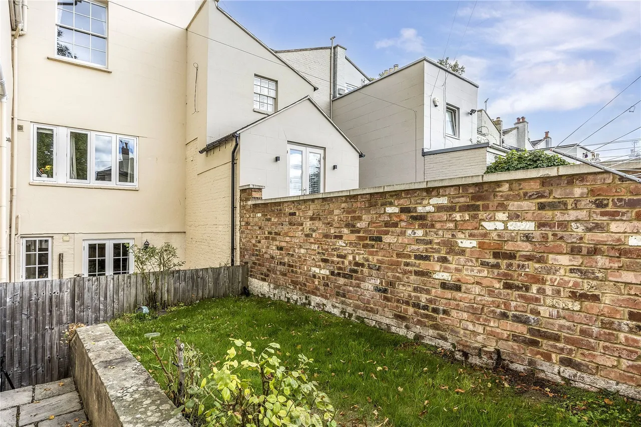 London Road, Cheltenham, GL52, photo 6