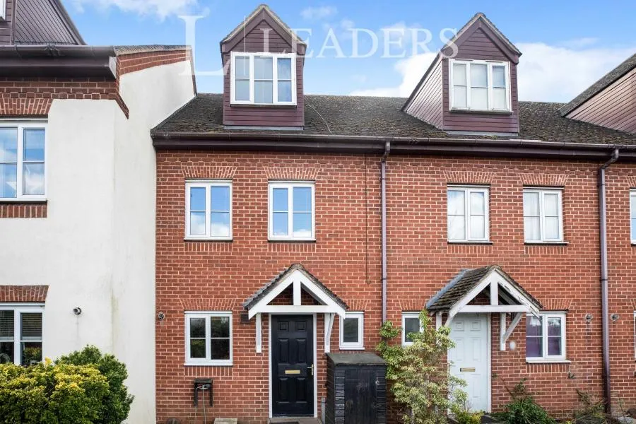 3 bed house to rent, High Street, Desford, LE9