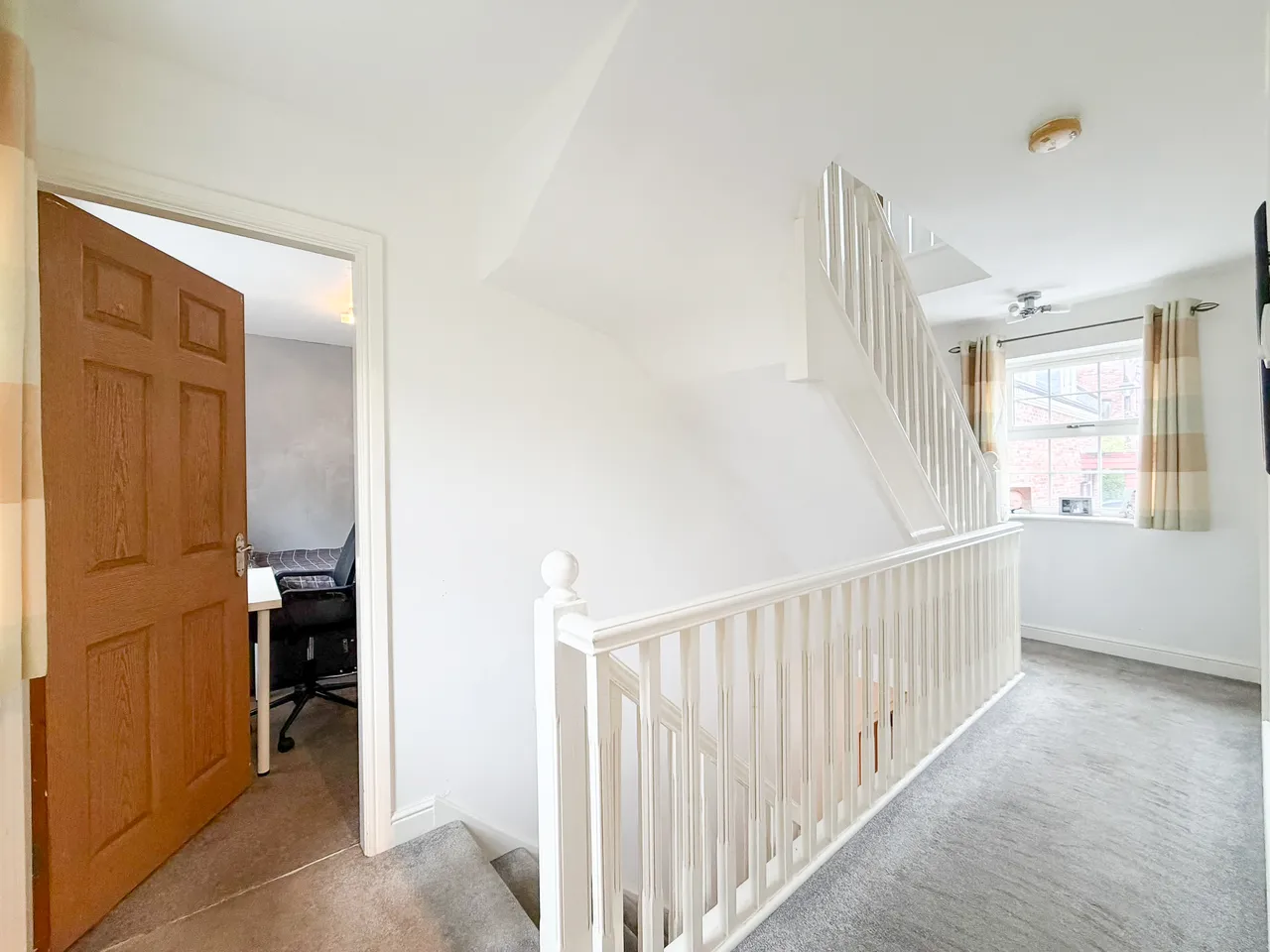 Woodland View, Hyde, SK14, photo 11