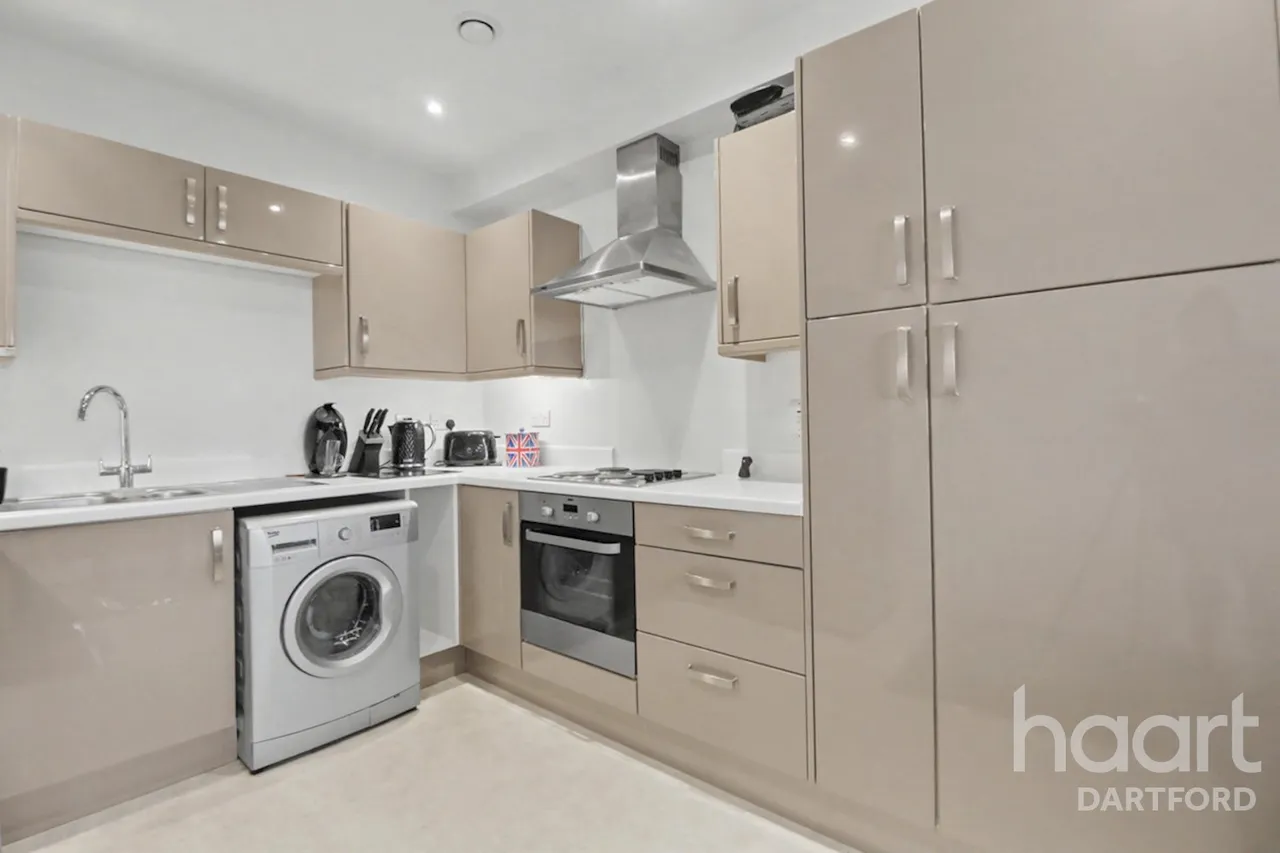 Larner Road, Erith, DA8, photo 3