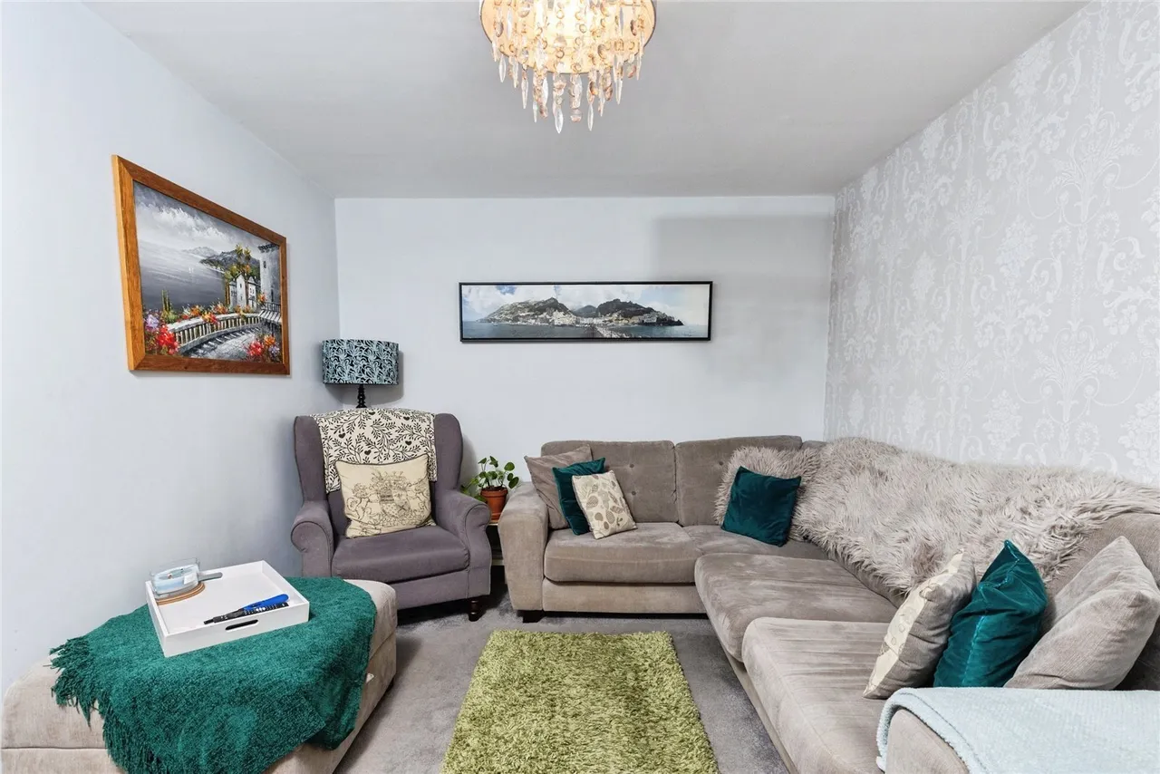 Amberwood Chase, DEWSBURY, West Yorkshire, WF12, photo 2