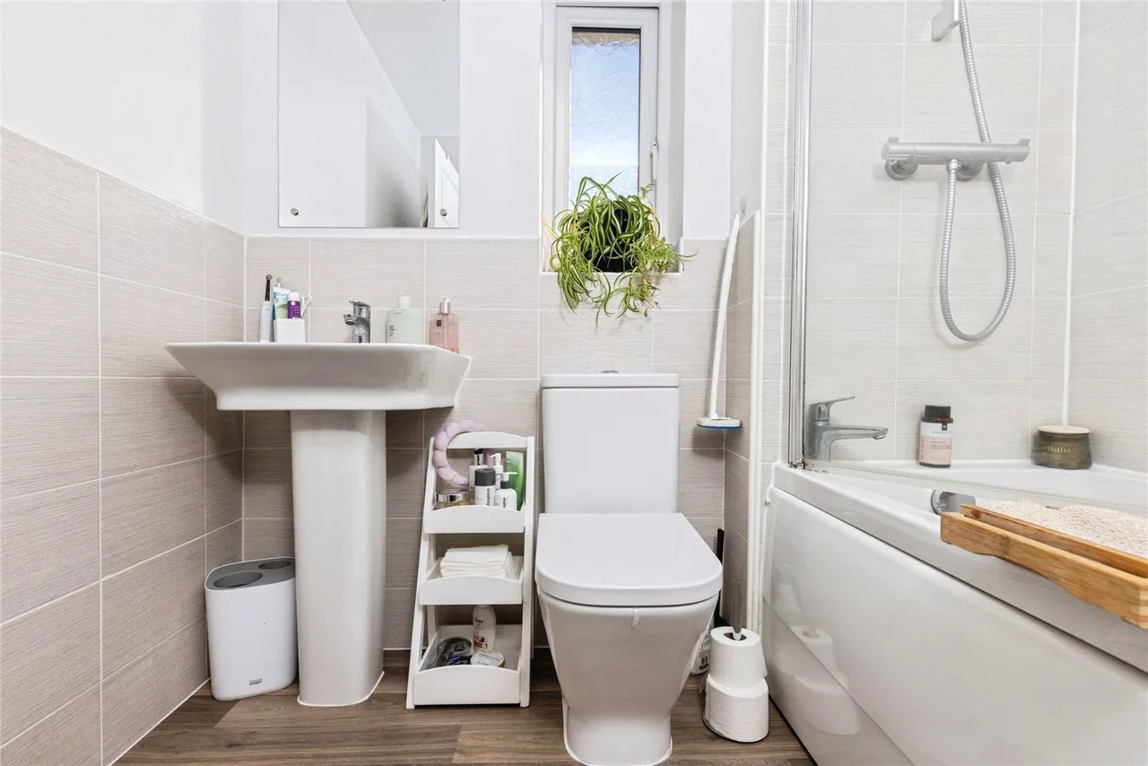 Amberwood Chase, DEWSBURY, West Yorkshire, WF12, photo 19