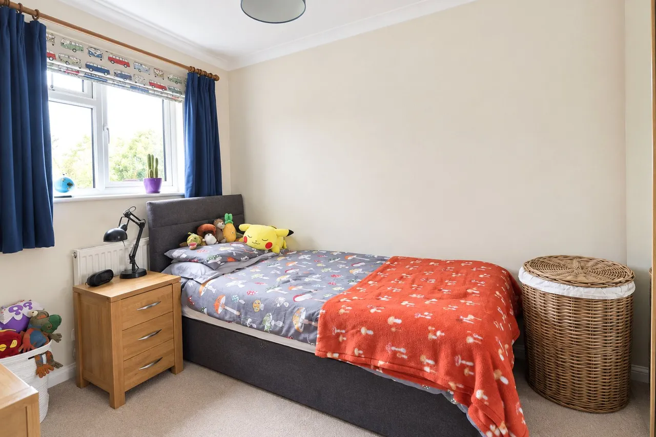 Highland Drive, Fleet, GU51, photo 7