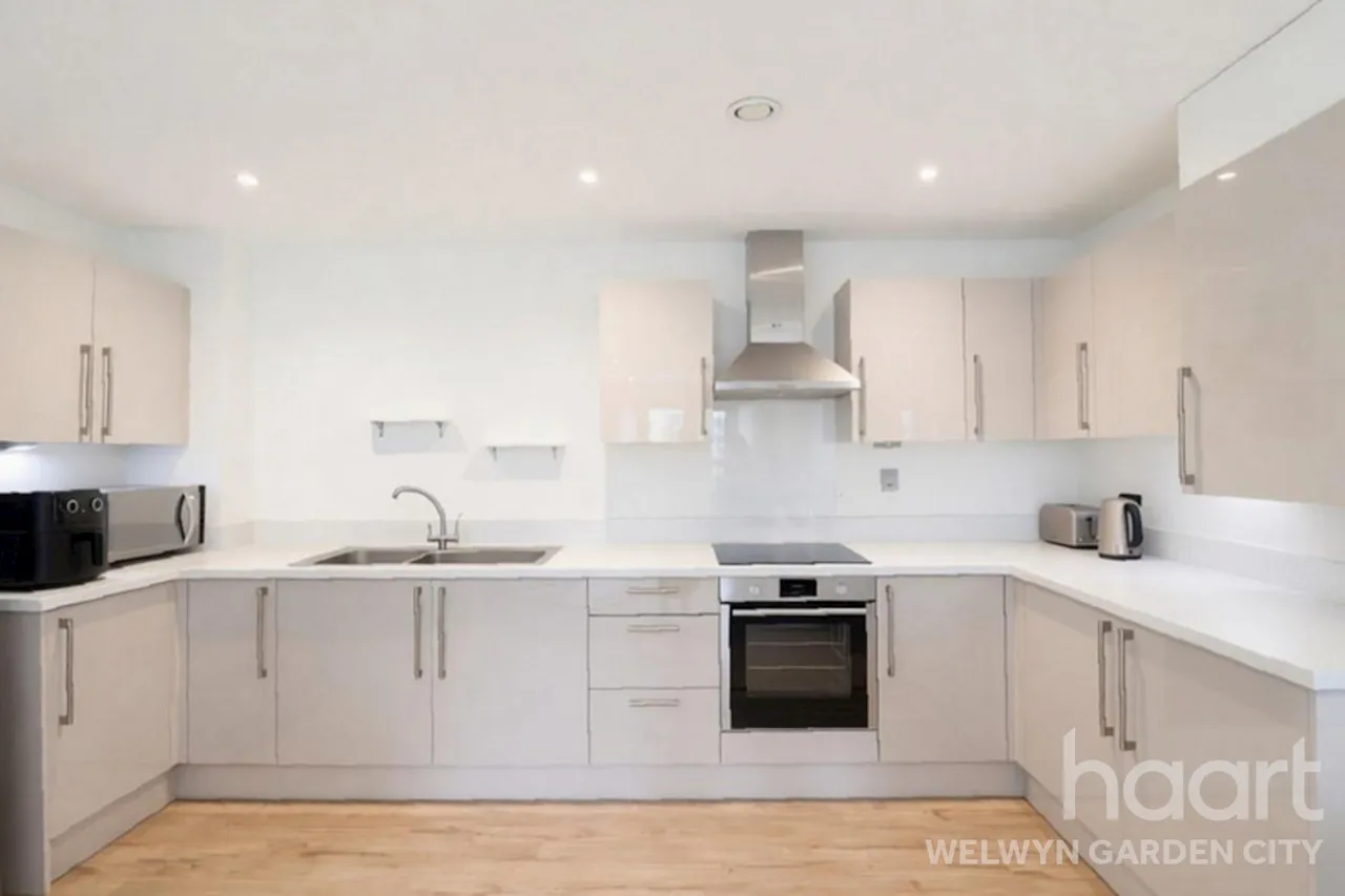 Bessemer Road, Welwyn Garden City, AL7, photo 7