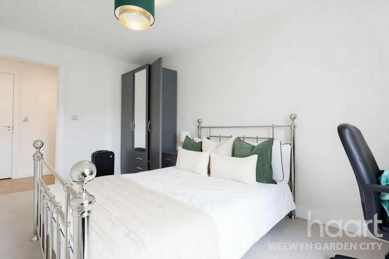 Bessemer Road, Welwyn Garden City, AL7, photo 13