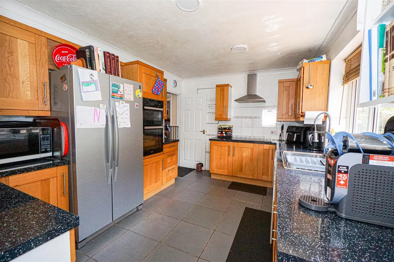 Main Road, Icklesham, photo 22