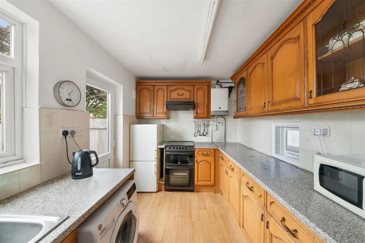 Nelson Road, Twickenham, photo 4