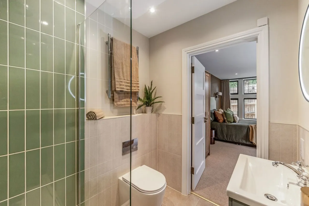 Lyndhurst, SO43, photo 10