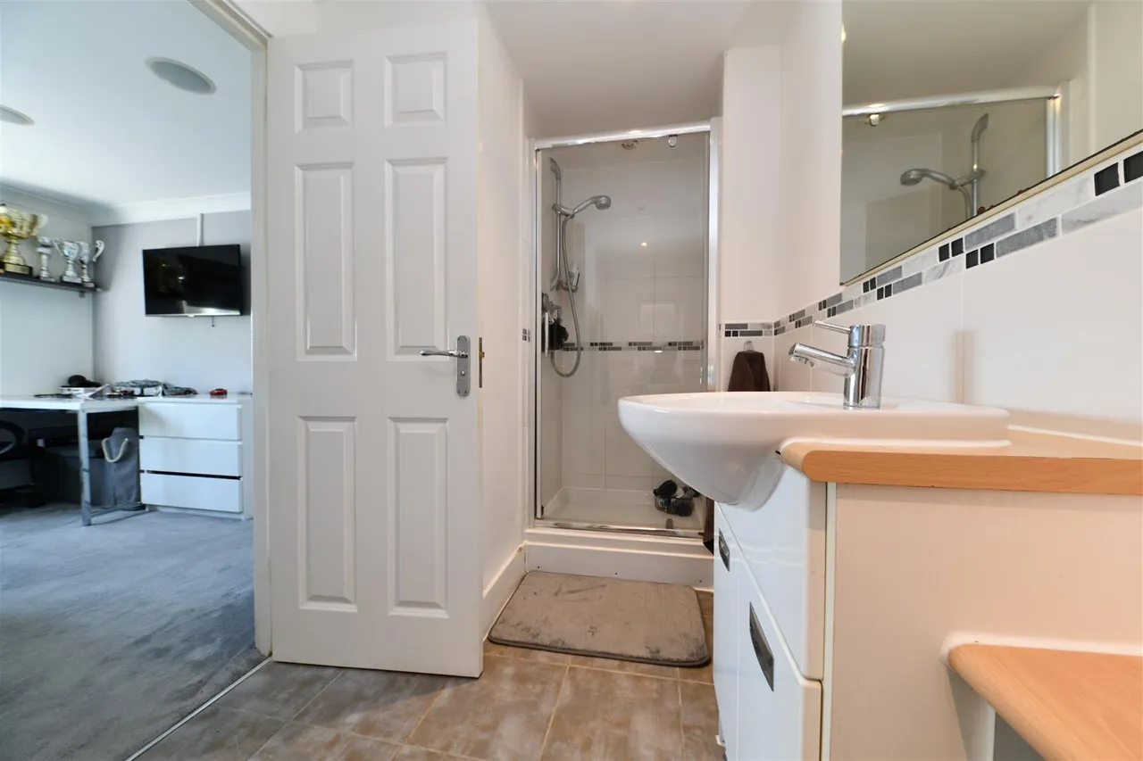 Great Ashby Way, Stevenage, Herts, SG1 6DT, photo 22