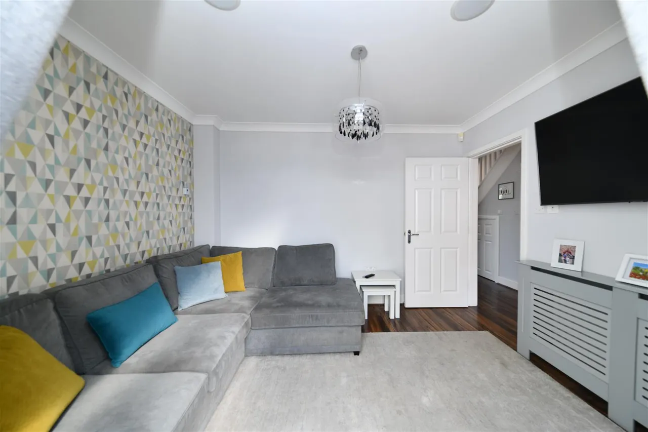 Great Ashby Way, Stevenage, Herts, SG1 6DT, photo 17