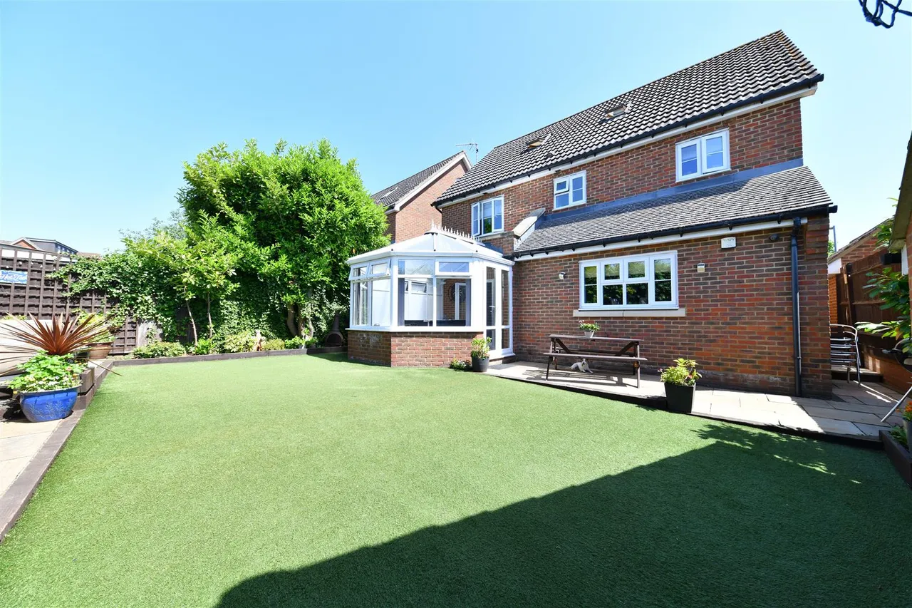 Great Ashby Way, Stevenage, Herts, SG1 6DT, photo 13