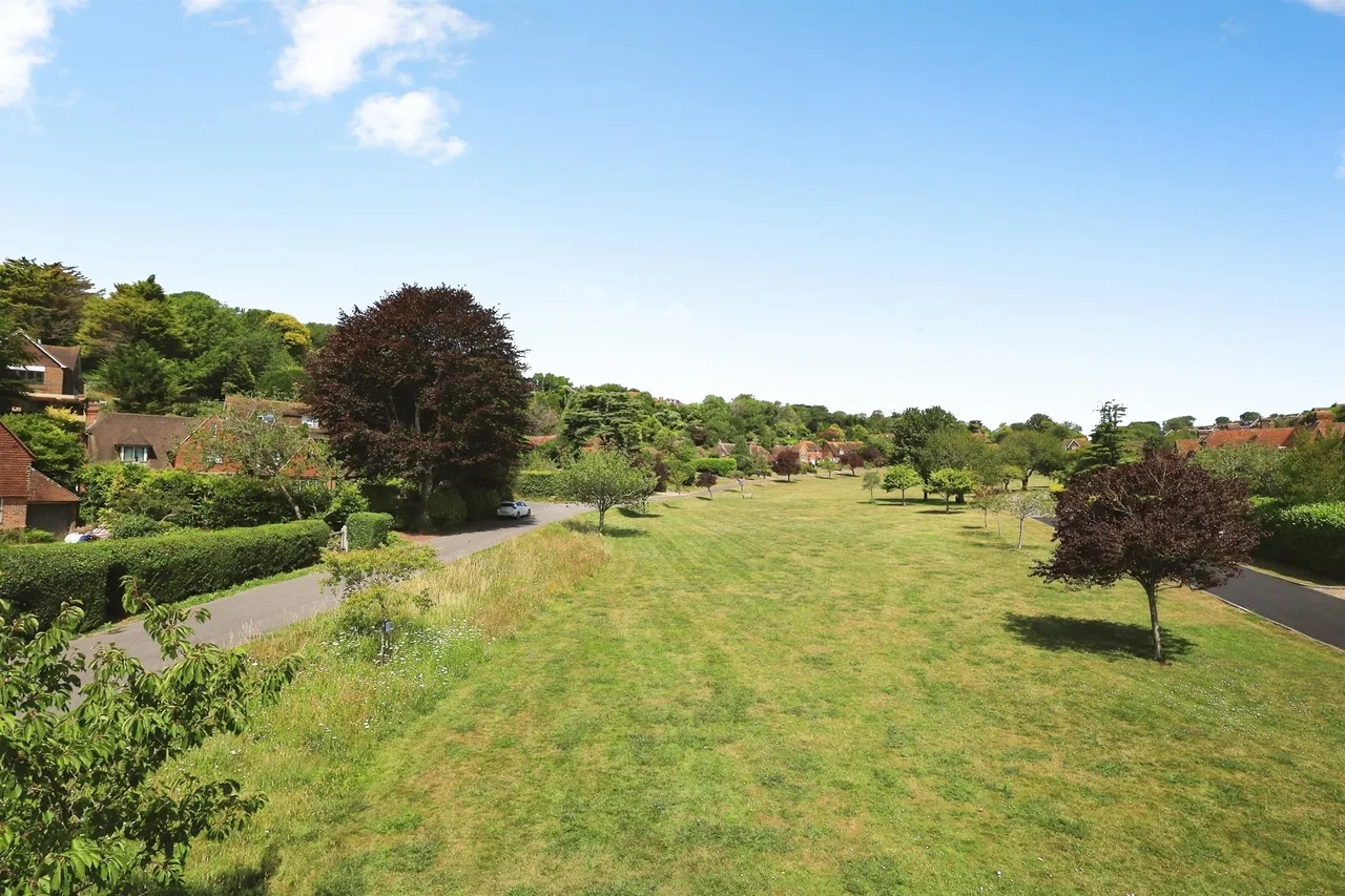 Deneside, East Dean, BN20, photo 24