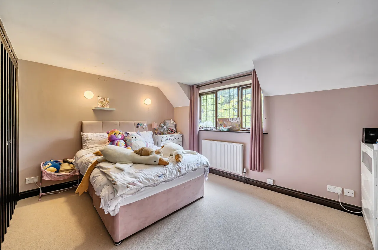 Erica Close, West End, Woking, Surrey, GU24 9PE, photo 6