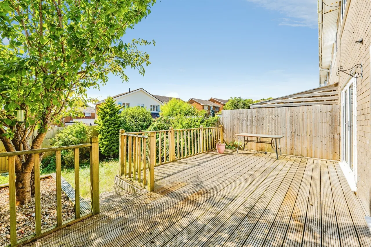 Trem-Y-Mor Bridgend, CF31, photo 18