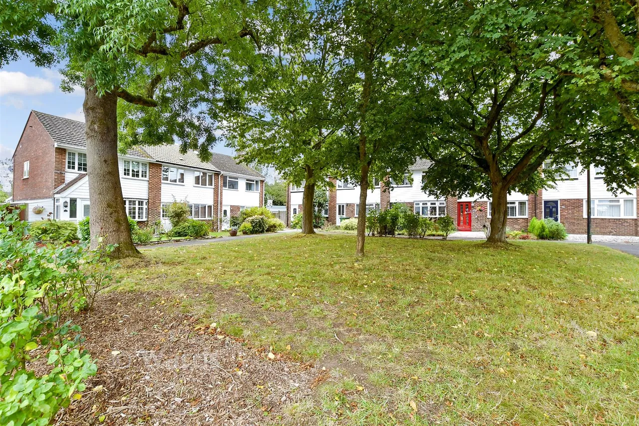 Pippin Close, Coxheath, ME17, photo 7