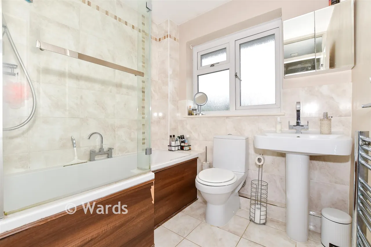 Pippin Close, Coxheath, ME17, photo 12