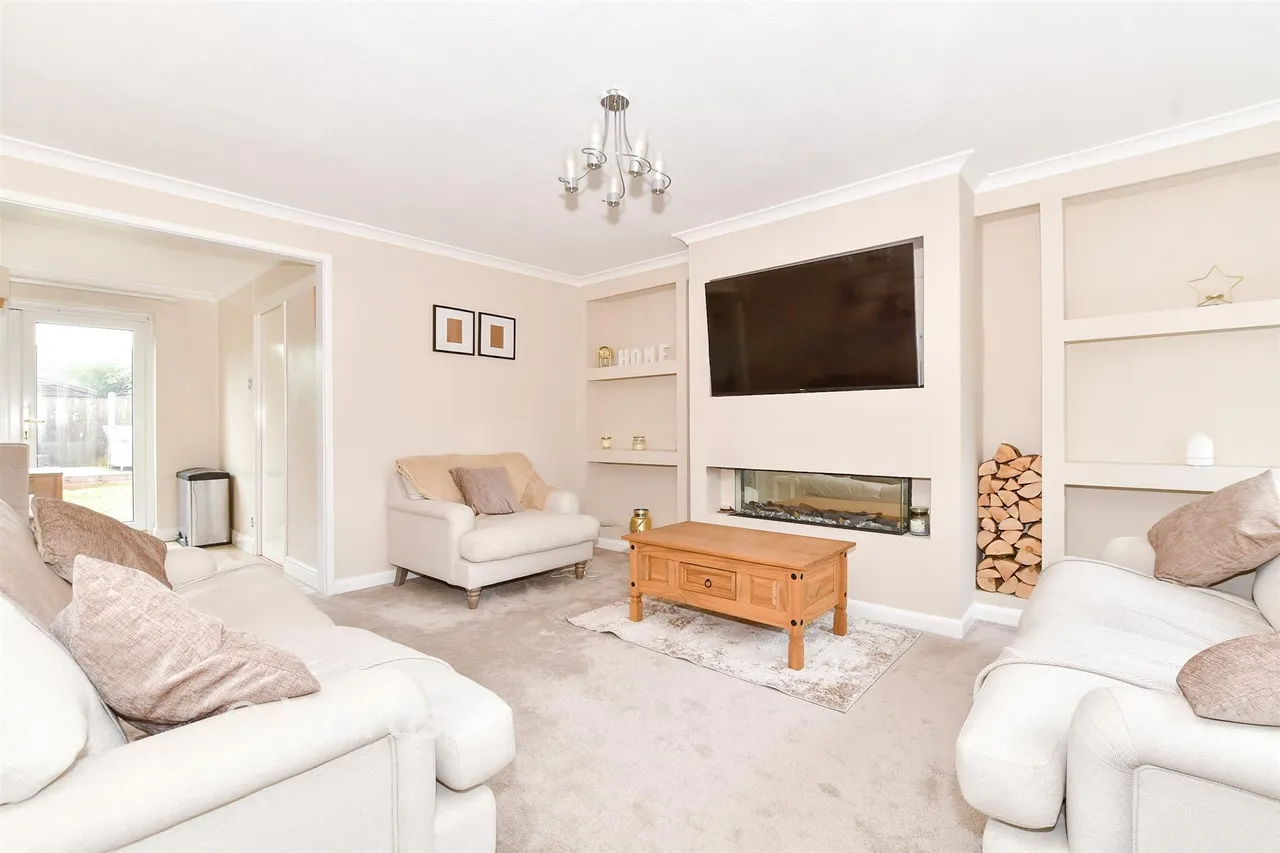 Pippin Close, Coxheath, ME17, photo 3