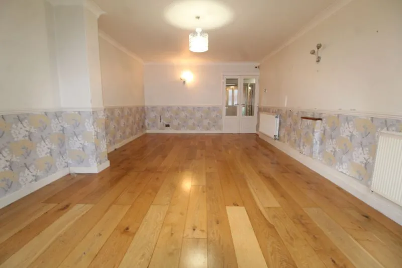 Broughton Avenue, Luton LU3 2AR, photo 7