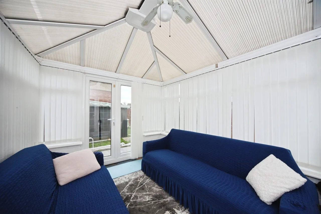 Holkham Close, Luton, photo 5