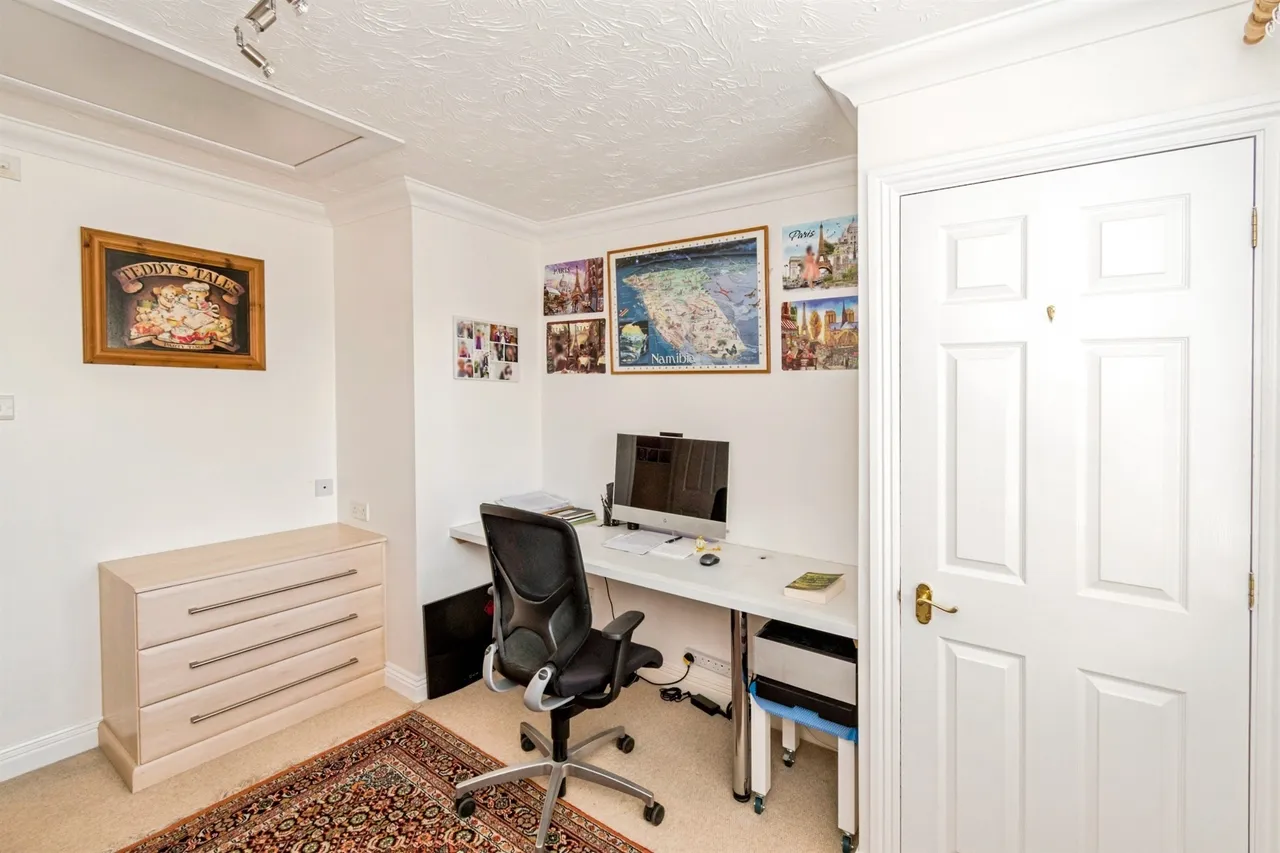 Hollman Drive, Romsey, SO51, photo 18