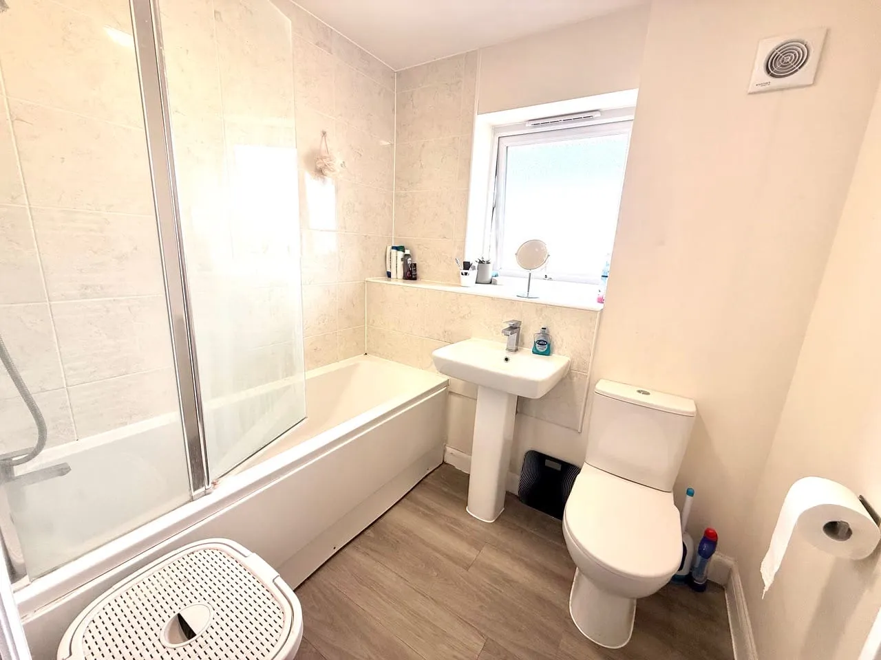 Flat 6, 13 Fullers Ground, Milton Keynes, Eagle Farm South, MK17 7AY, photo 9