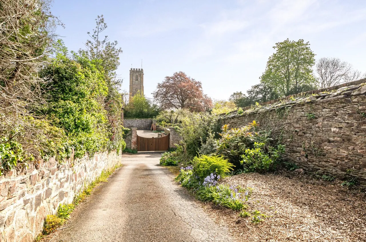 Church Hill,, West Monkton,, Taunton, Somerset, TA2 8QT, photo 2