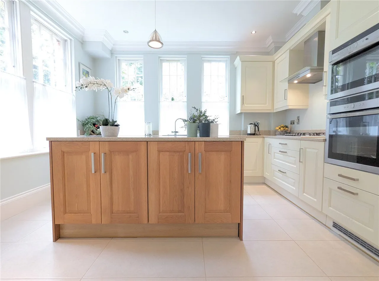 West Overcliff Drive, Bournemouth, BH4, photo 5