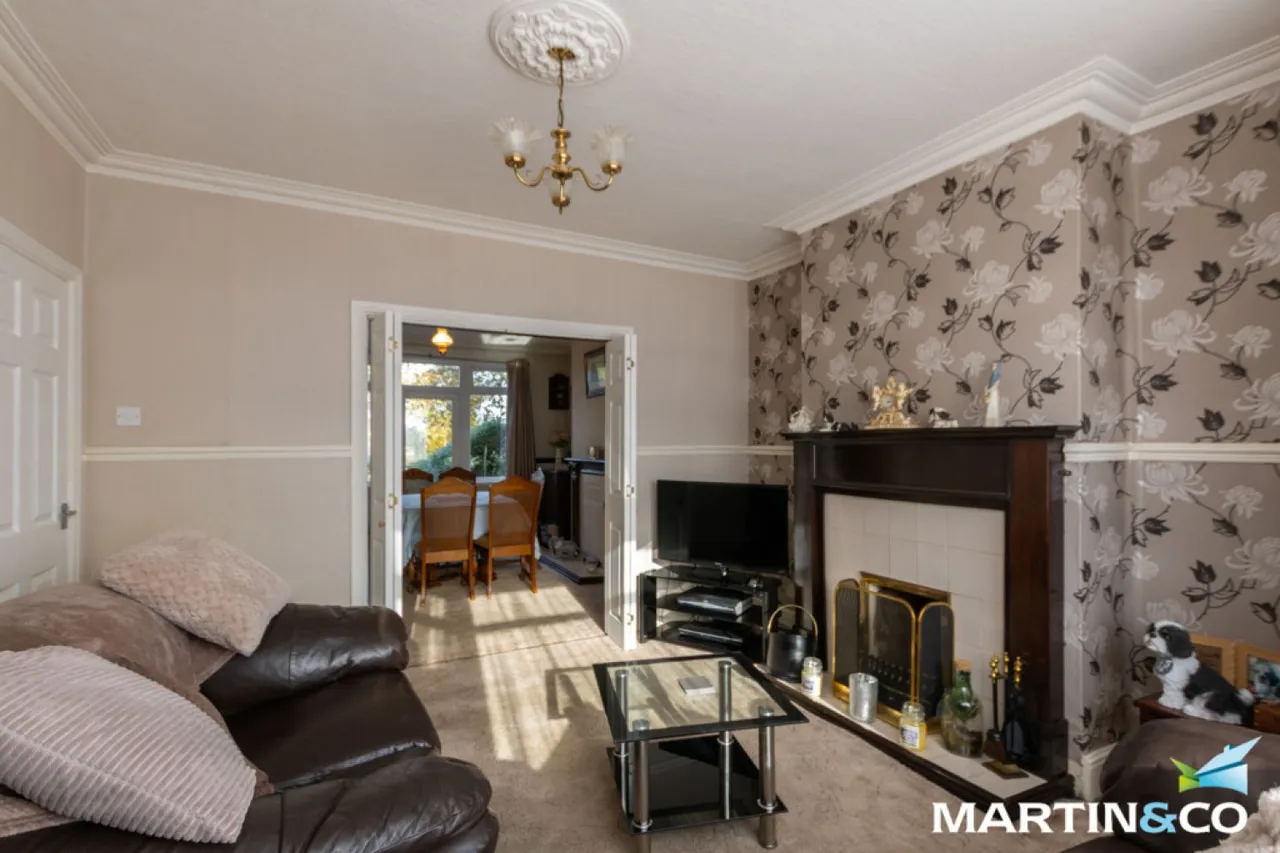 Hagley Road West, Oldbury, B68, photo 3