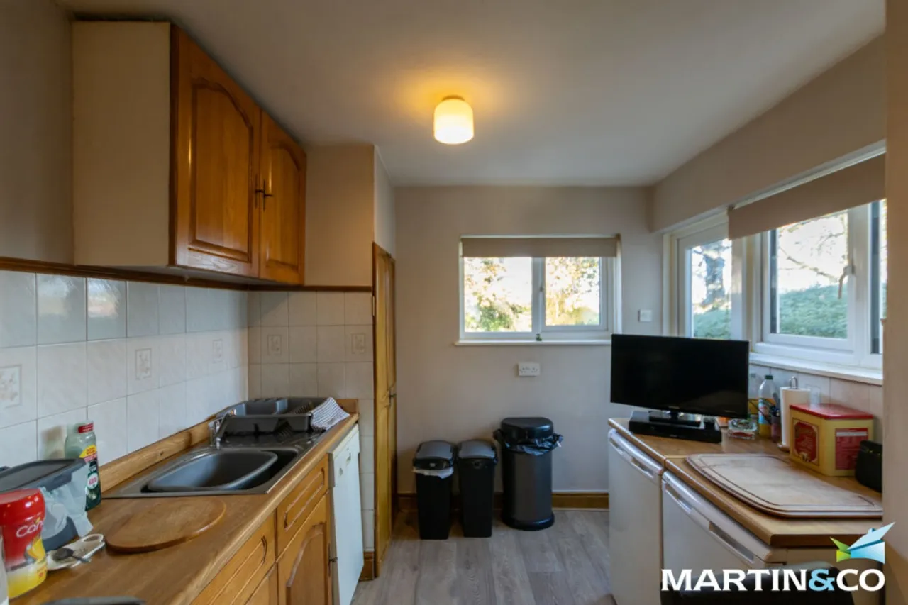 Hagley Road West, Oldbury, B68, photo 7