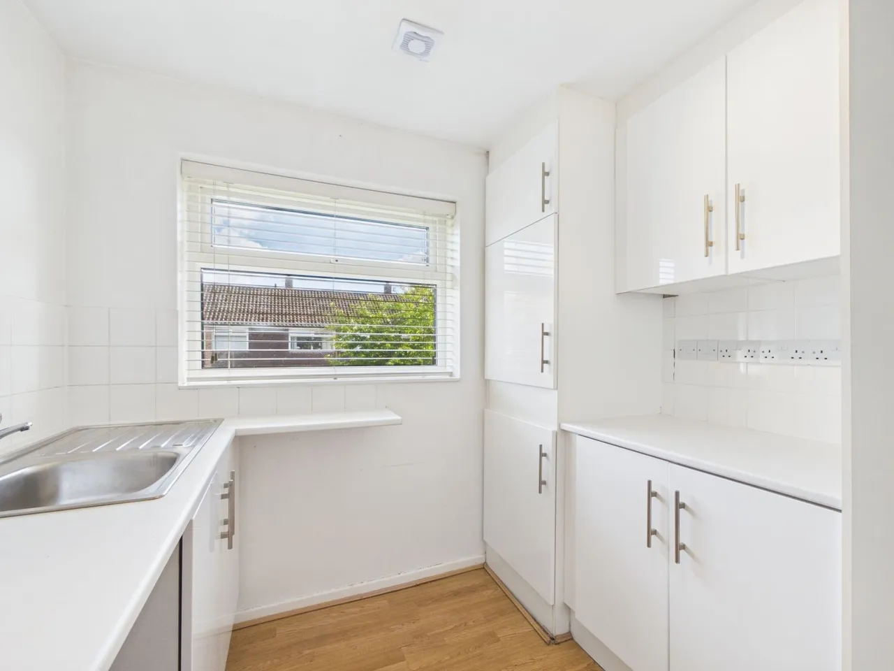 Martell Court, Beeston, NG9, photo 7