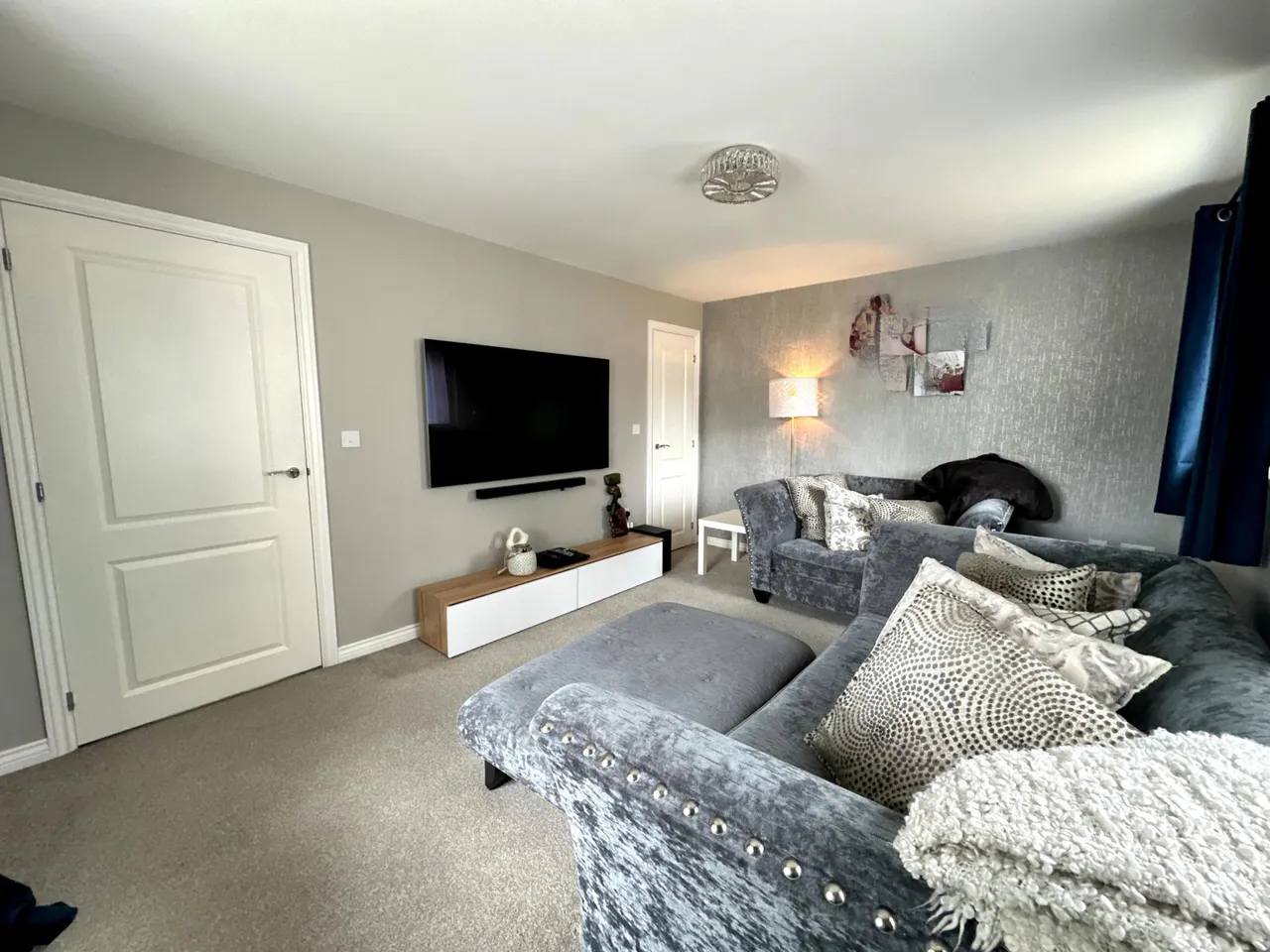 Constantine Way, Bilston, WV14, photo 3