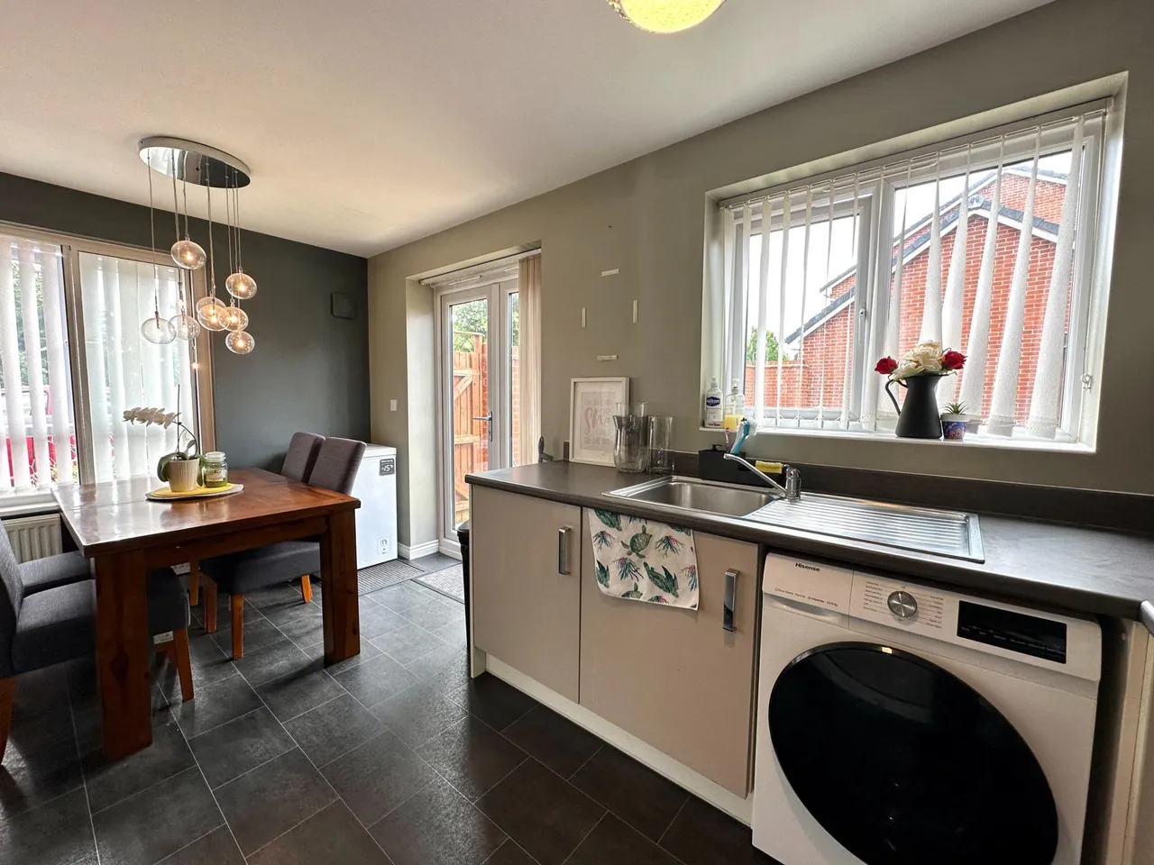 Constantine Way, Bilston, WV14, photo 5
