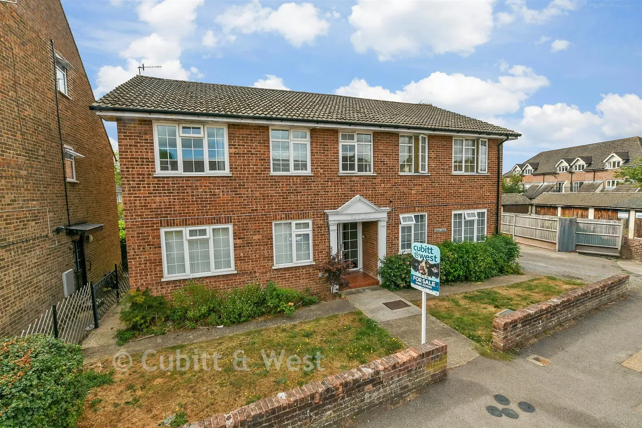 Lindley Road, Godstone, RH9, photo 12