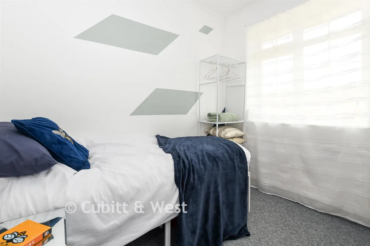 Lindley Road, Godstone, RH9, photo 8