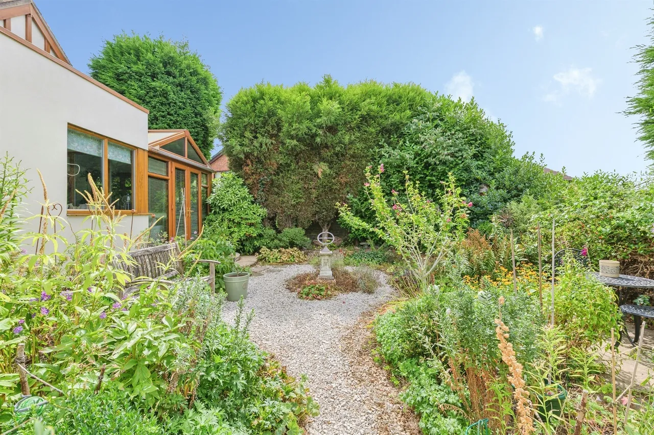 Wilnecote House Drive, Wilnecote, B77, photo 30