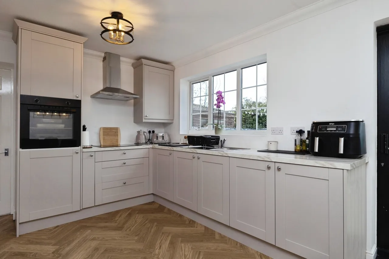 Canon Grove, YARM, Cleveland, TS15, photo 4