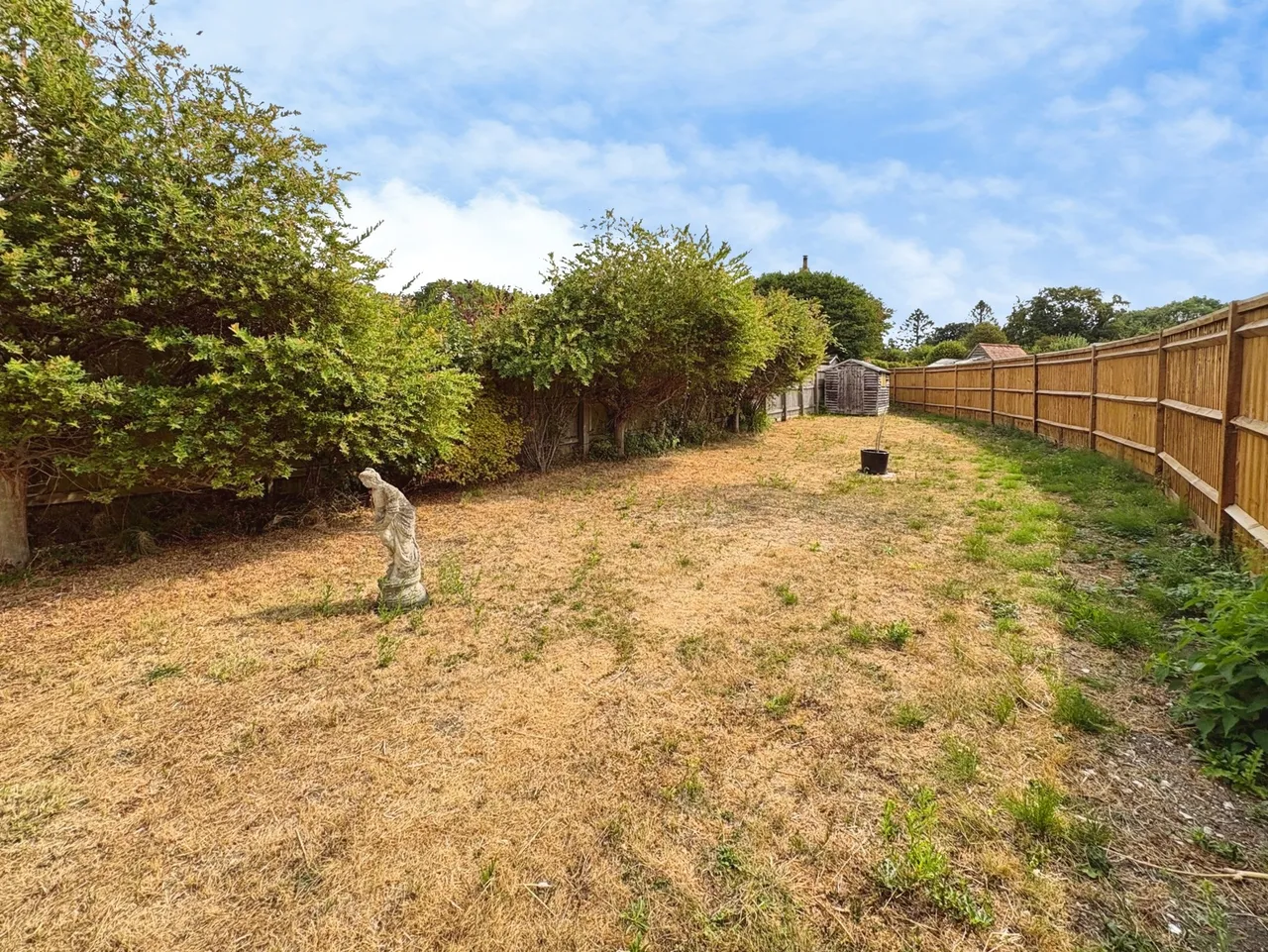 Poyle Road, Tongham, GU10 1DX, photo 11