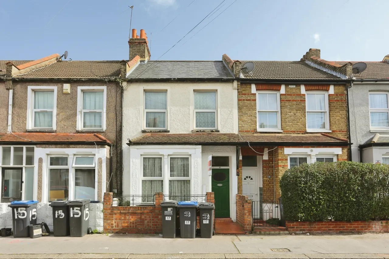 2 bed house for sale — Priory Road, Croydon, CR0