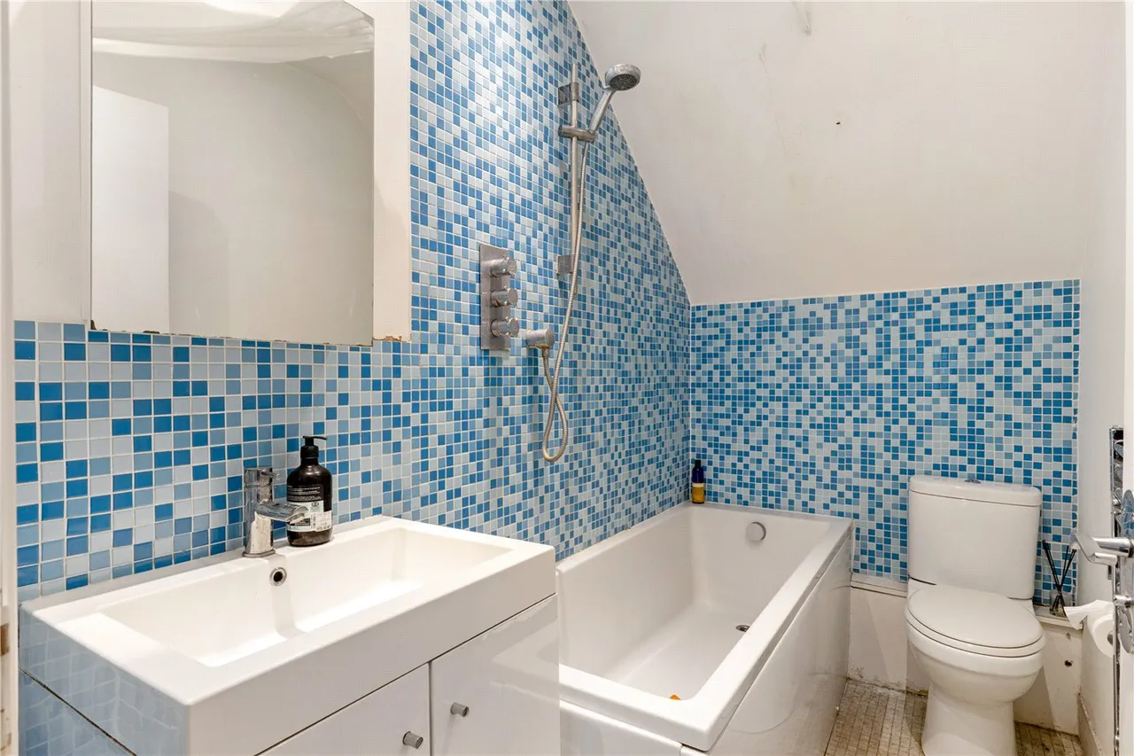 Larkhall Rise, London, SW4, photo 5