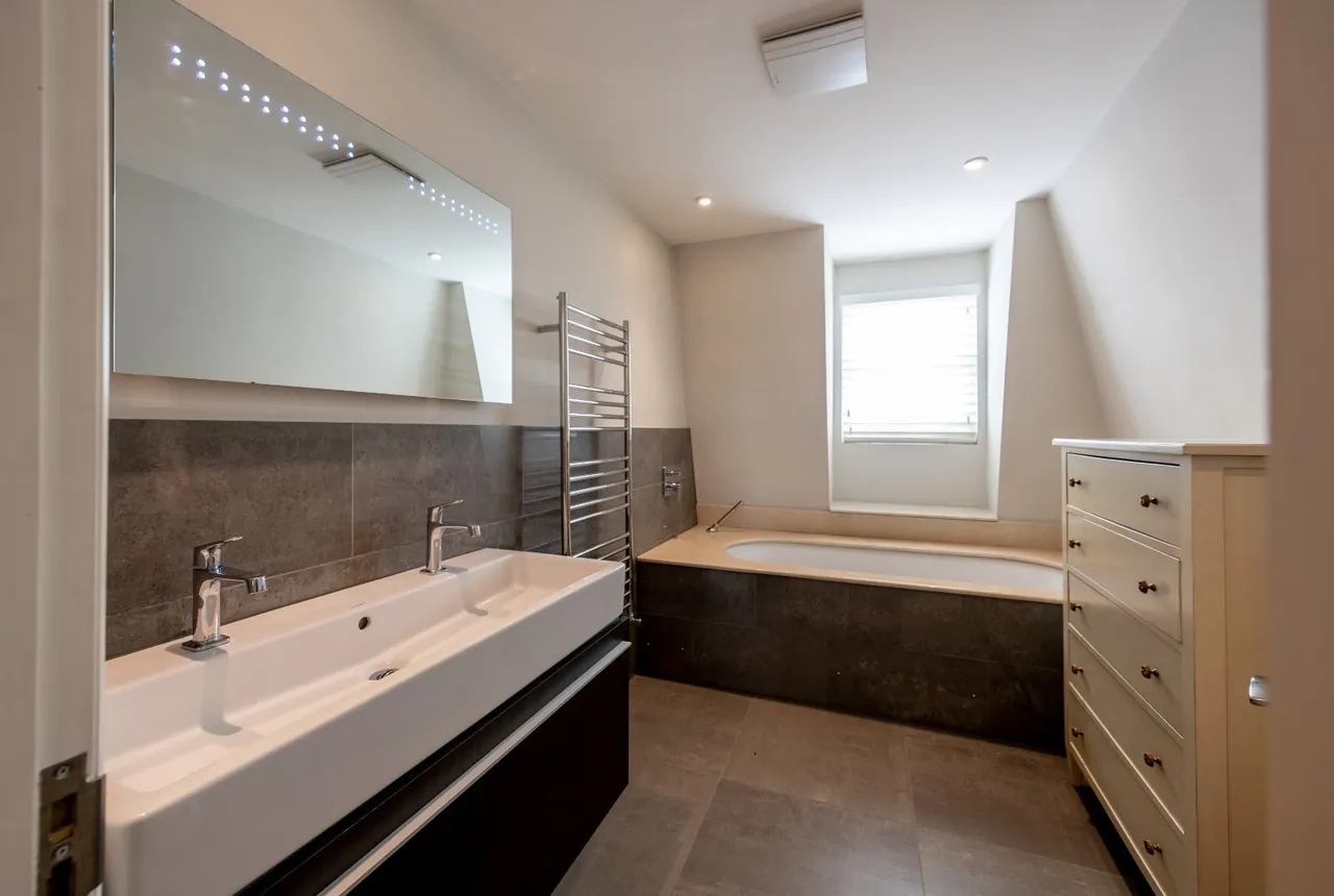 Bovingdon Road, London, SW6, photo 9